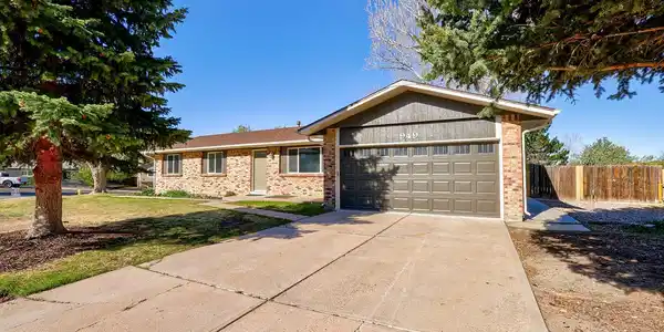 949 Mountain View Drive