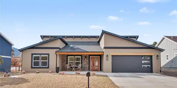 816 Meadow Lane
