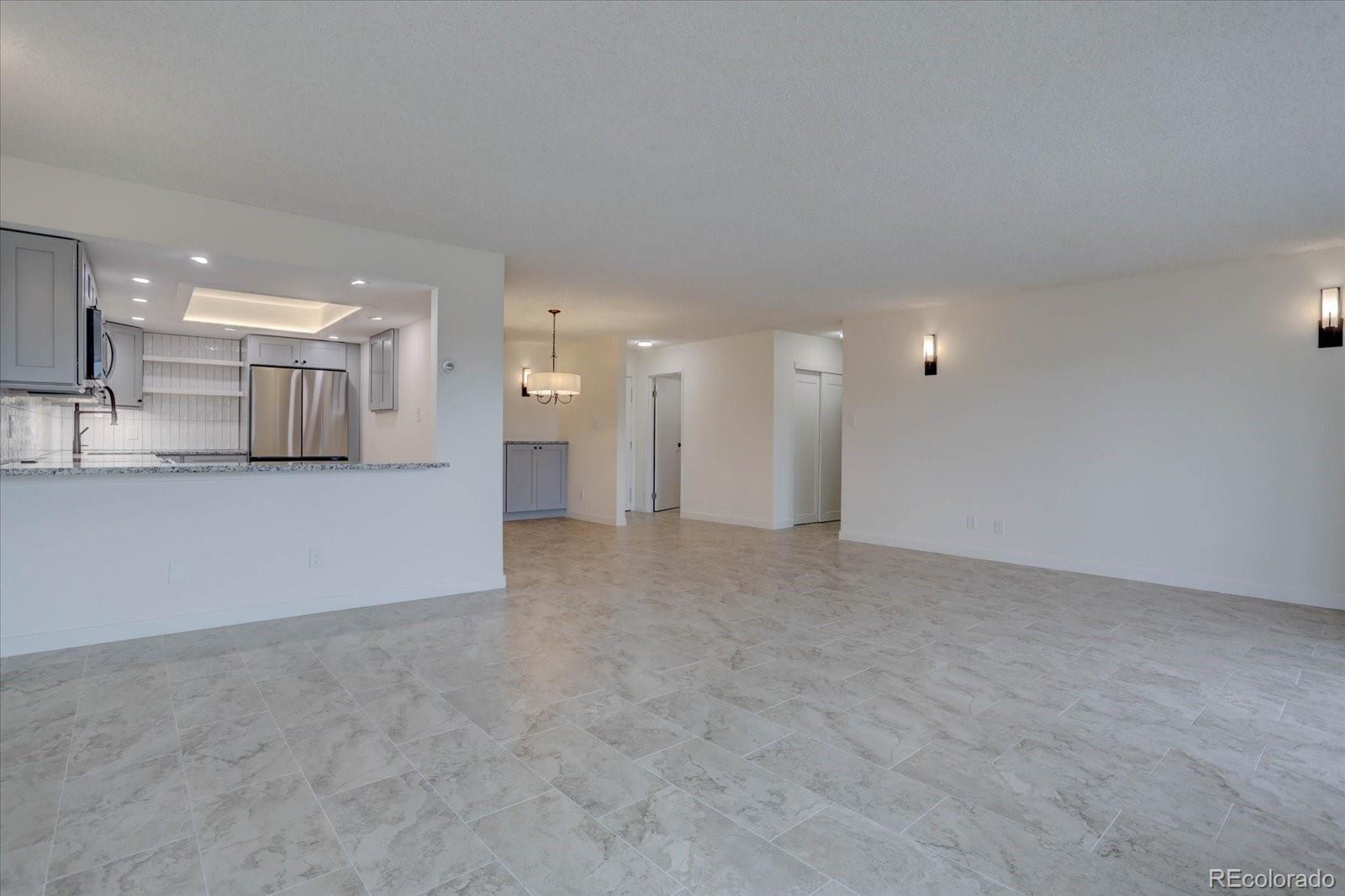 Image 3: Expansive Great Room Image 3: Expansive Great Room