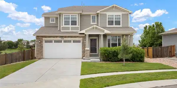 1523 Honeysuckle Court