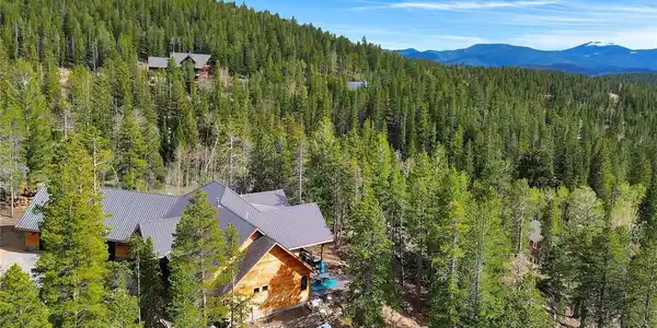 350 Foxtail Drive
