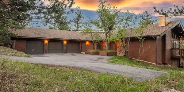 2184 Pinedrop Lane