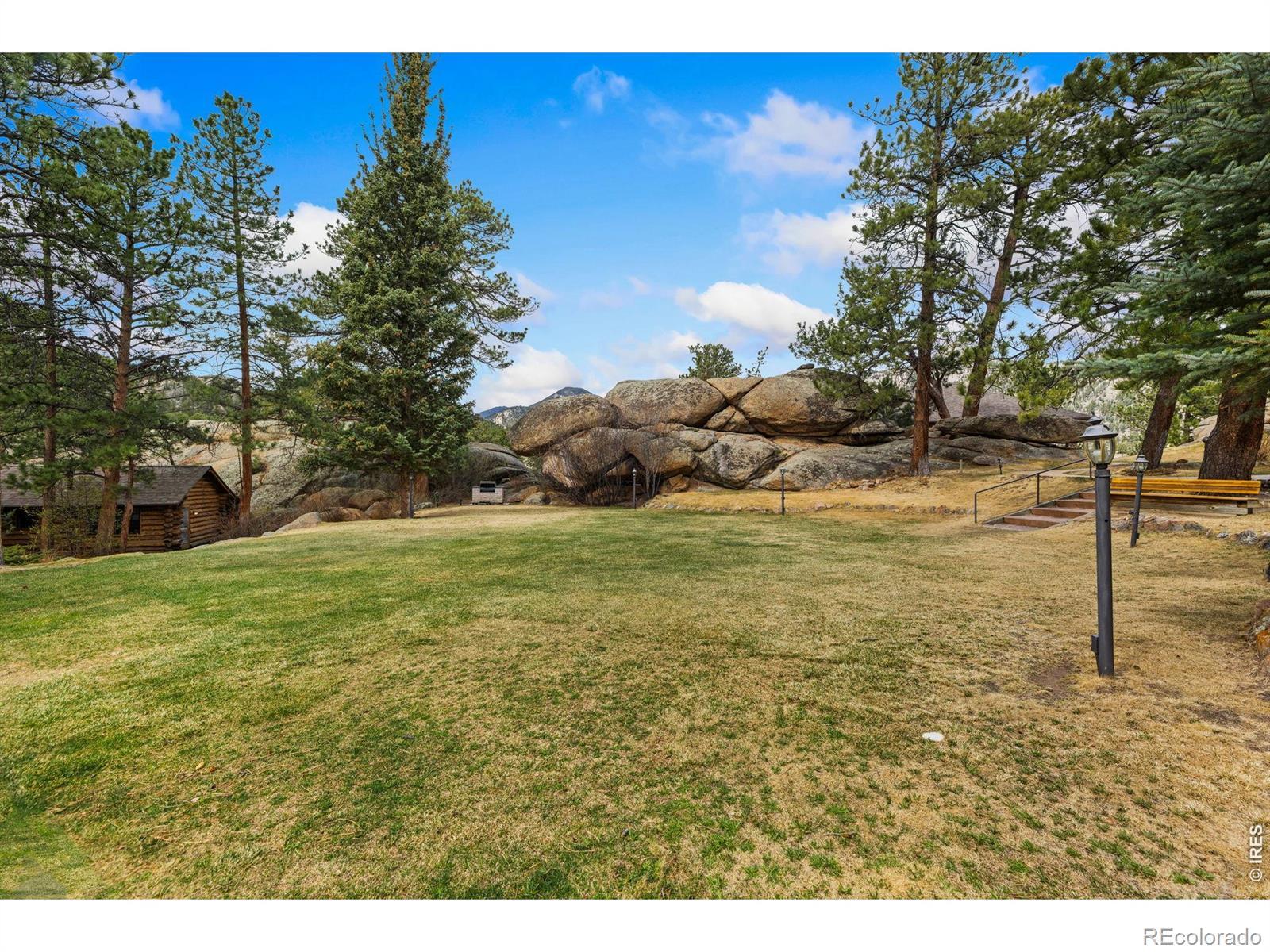 Image 3: Beautiful meadow and rock outcroppings next to condo Image 3: Beautiful meadow and rock outcroppings next to condo