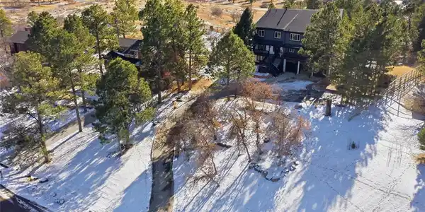 8286 Lightening View Drive