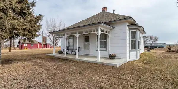 Image 3: Charming Victorian Cottage Image 3: Charming Victorian Cottage
