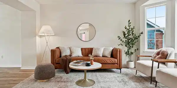 Image 4: Living Room Image 4: Living Room