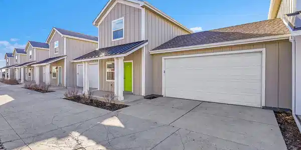 4050 Sveta Lane