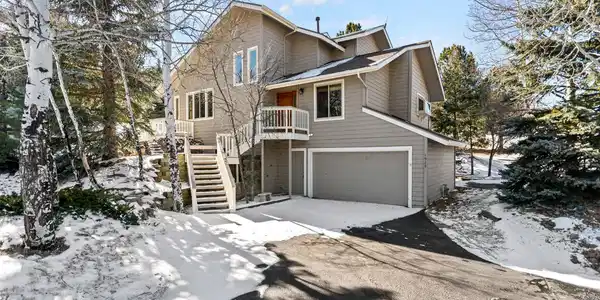 1929 Interlocken Drive