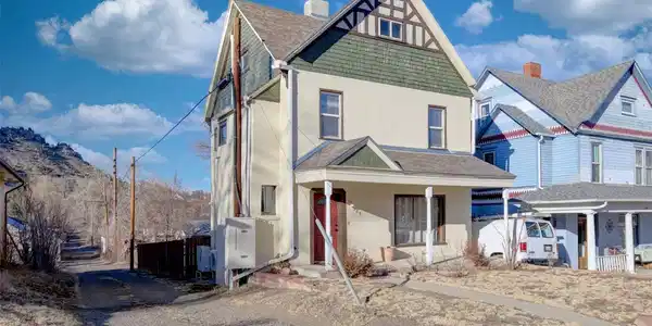309 W Colorado Avenue