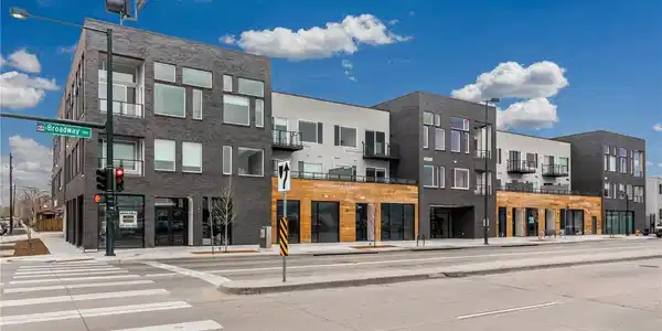 1616 S Broadway