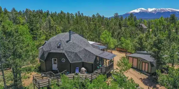 47 Aspen Road