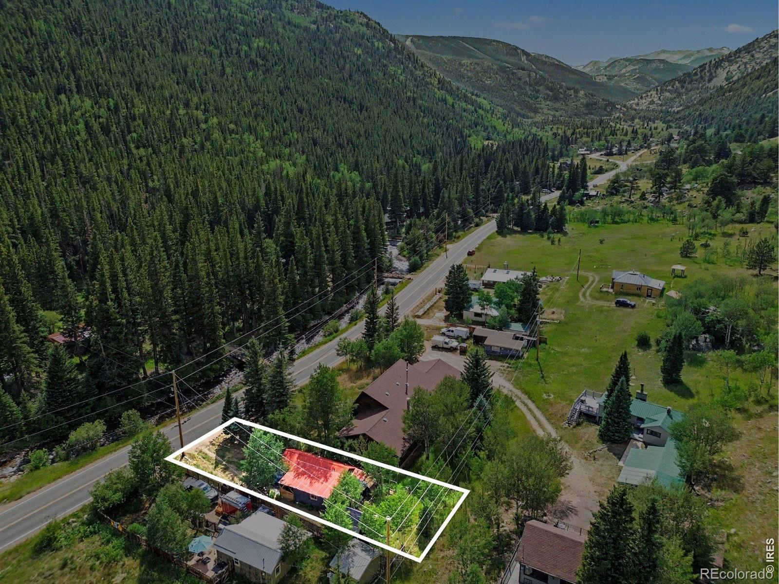 Image 2: Surrounding by the Colorado Outdoors Image 2: Surrounding by the Colorado Outdoors