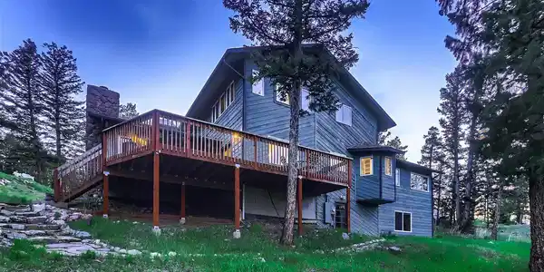 124 Deer Trail Circle