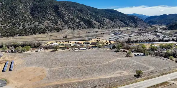 Image 3: Looking East Image 3: Looking East