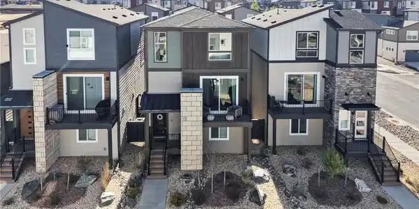 6844 Lily Mountain Lane