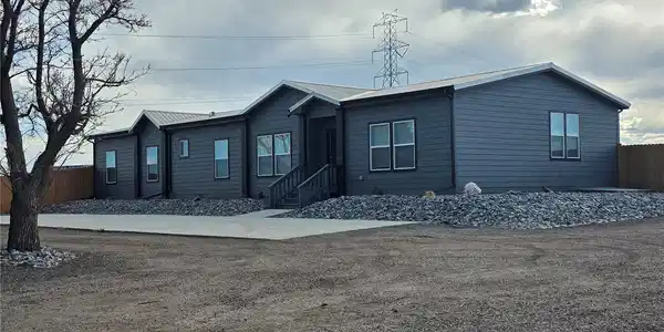 341 Lilac Circle
