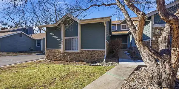 3901 Paseo Del Prado