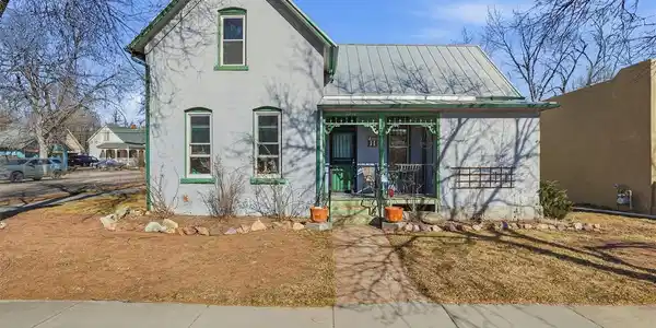 2930 W Pikes Peak Avenue