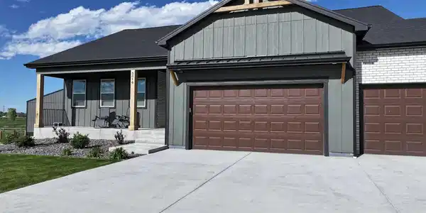5016 Prairie Lark Lane