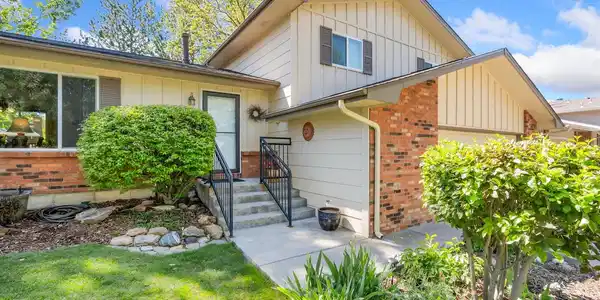 2813 Dundee Court