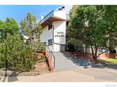 1800 Pearl Street