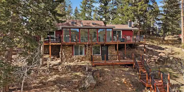 81 Raccoon Circle