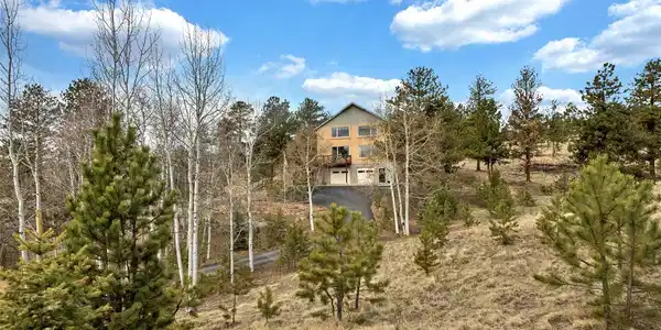 38 Kingston Drive