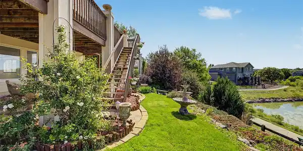 9832 N Crystal Lake Drive