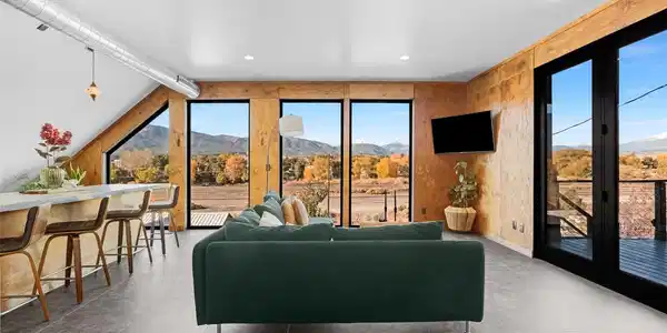 22 Hillside Drive
