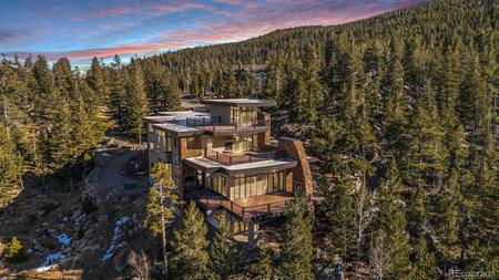 180 Outpost Lane