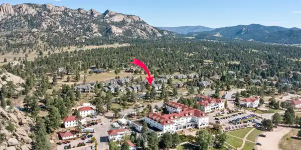 321 Overlook Court