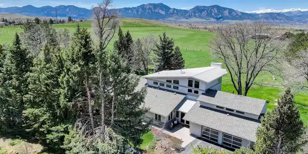 303 Sky Lark Way
