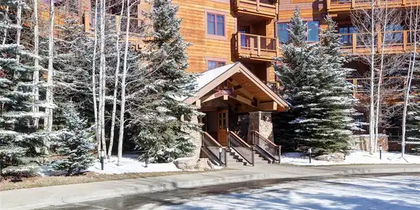 50 Mountain Thunder Drive