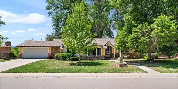 2250 Crabtree Drive