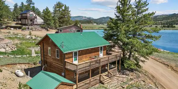 671 Midland Court