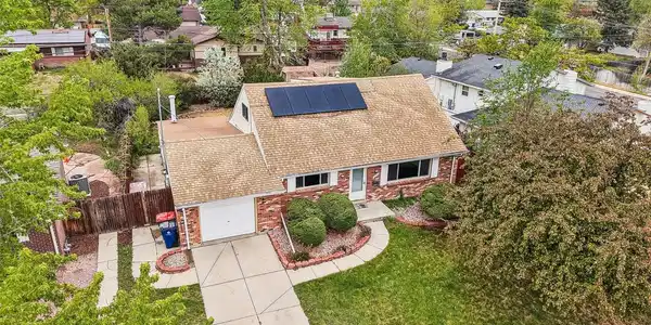 920 Hemlock Way