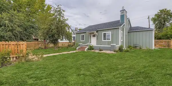 2600 Colorado Boulevard