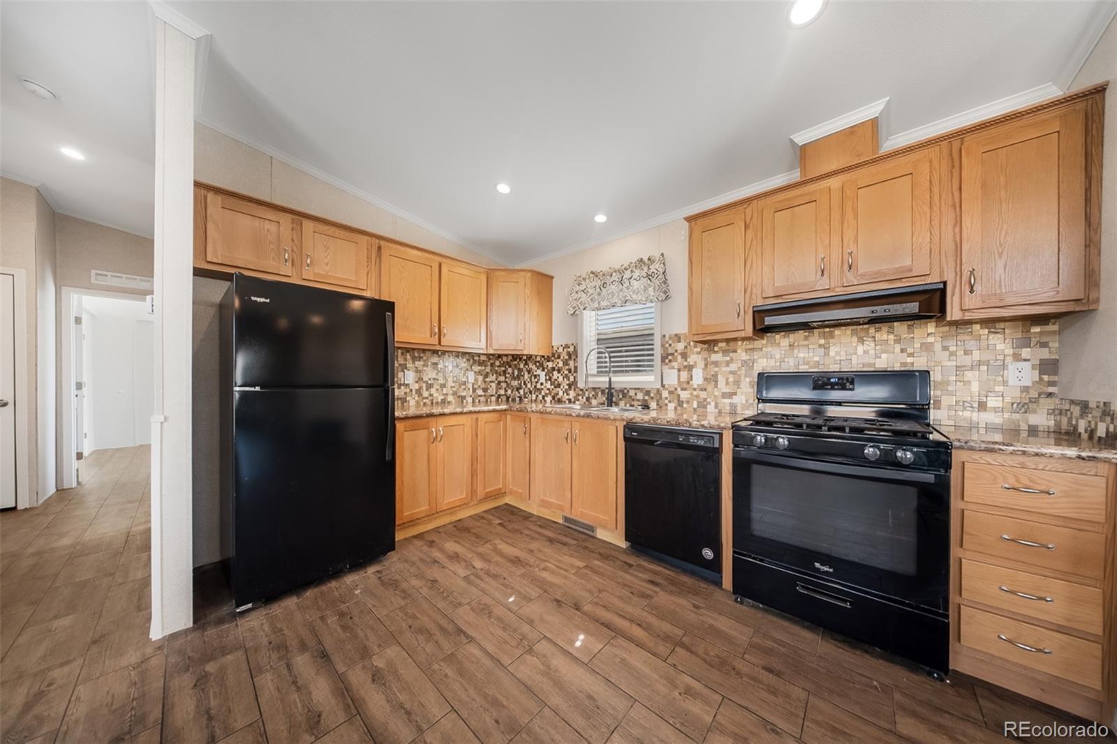 Image 4: Kitchen Image 4: Kitchen