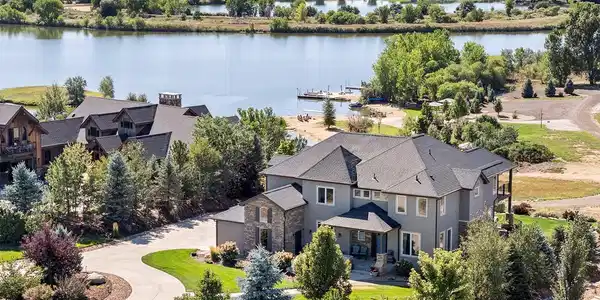 12648 Waterside Lane