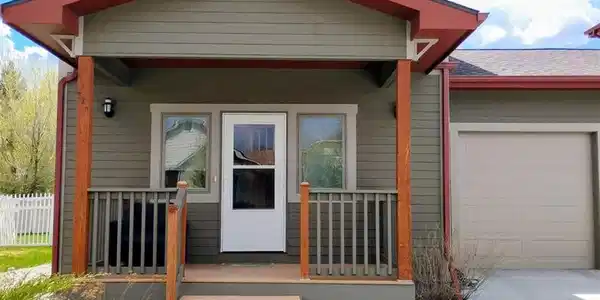 32 Trailside Circle