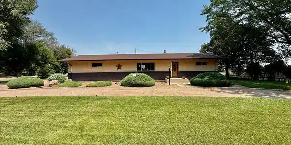 2209 Hillside Road