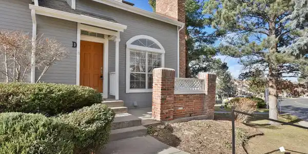 2916 W Long Circle