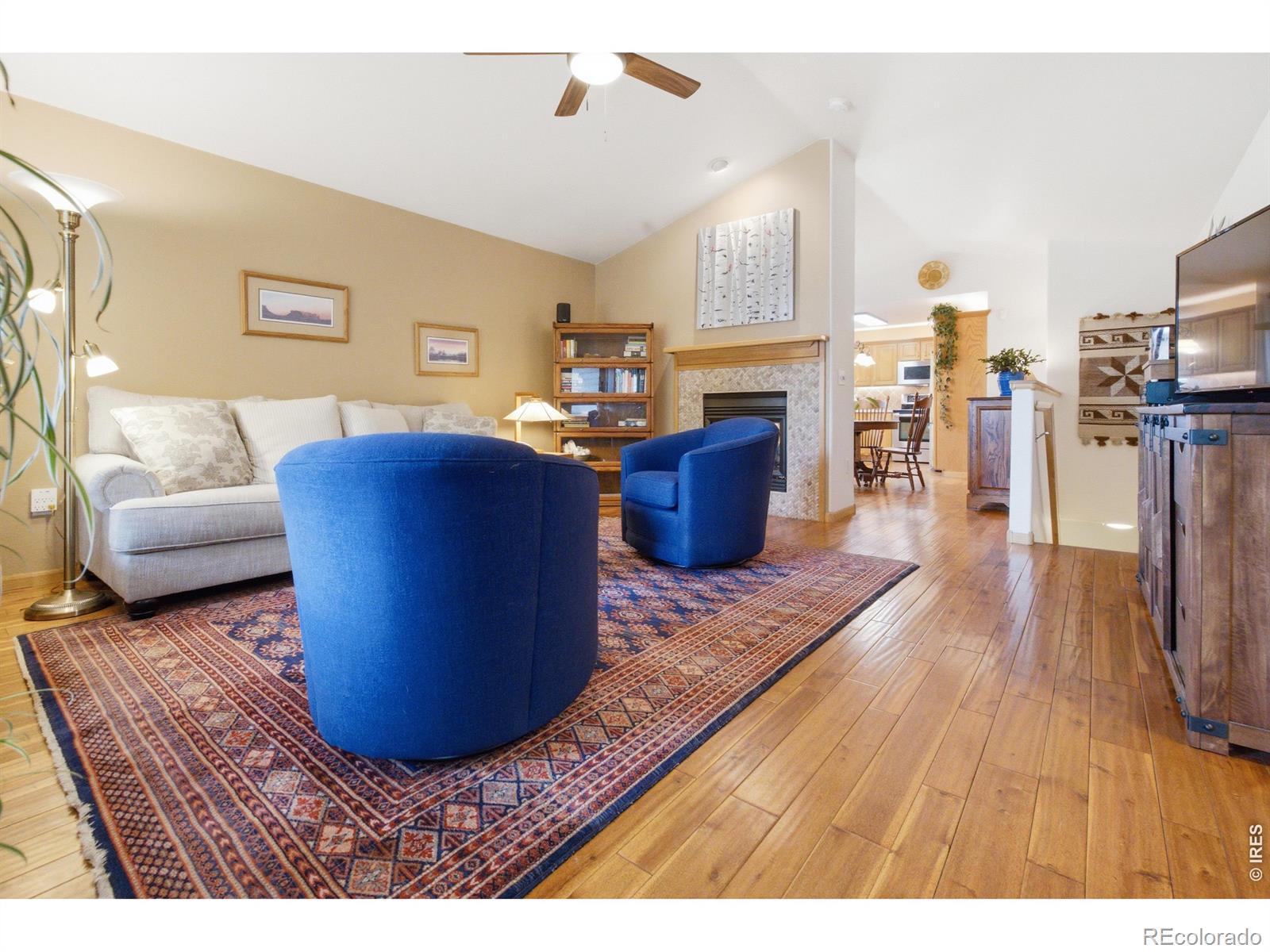 Image 4: Living room Image 4: Living room