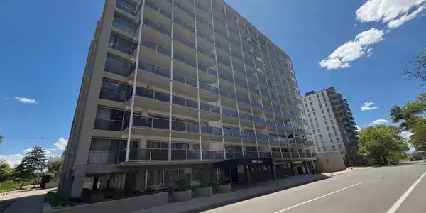 888 N Logan Street
