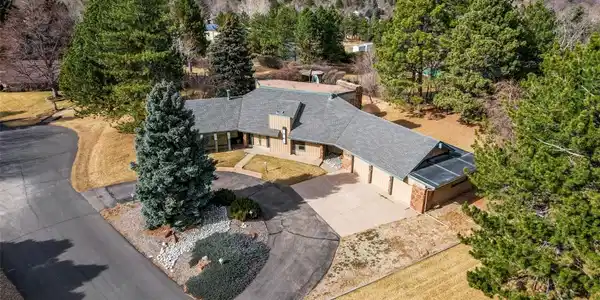 885 Front Range Road
