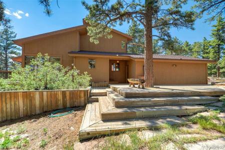 835 Deer Lane