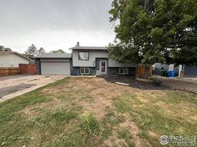 825 Pear Street
