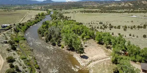 11033 Rivers Edge Lane