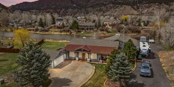 510 Park View Lane