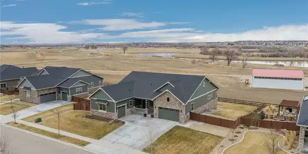 6083 Summerfields Parkway